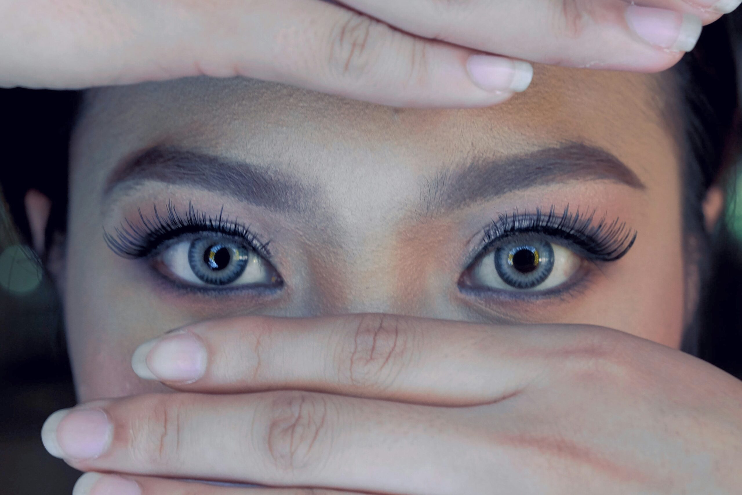 Augen einer Kontaktlinsenträgerin